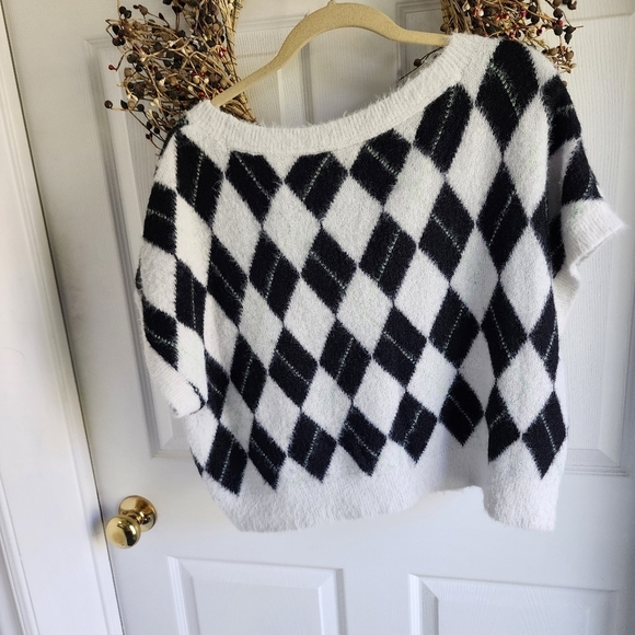 Free People Through the Motions Short Sleeve Argyle Sweater Vest Size Medium - Picture 8 of 8